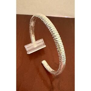 Lovely Mexican Silver Cuff Bracelet 7 1/4" x 1/4"